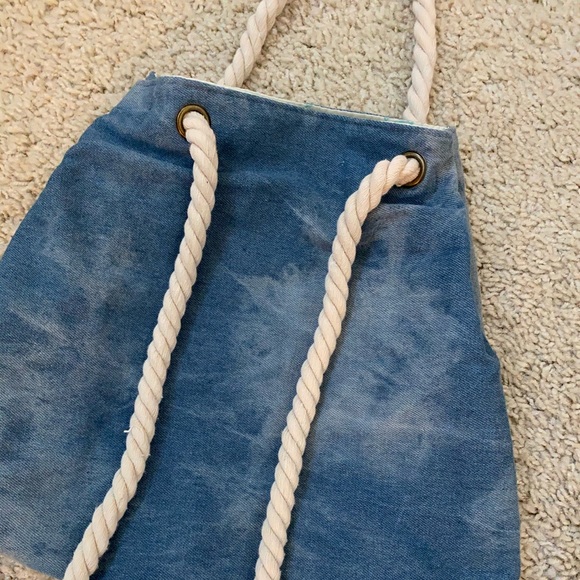 “LOVE THIS LIFE” 🏝 Super Cute Denim Backpack tote - Picture 2 of 8